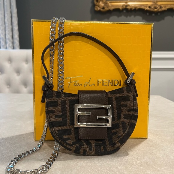 Fendi Handbags - 🤎fendi croissant mini bag 🤎